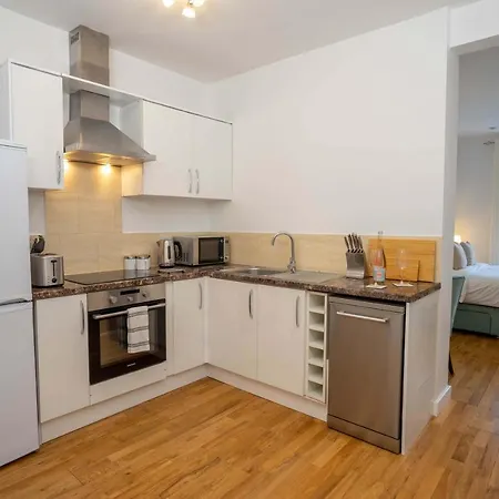 Vibrant City Centre - King Bed, Entire Apartment Cambridge Exterior photo